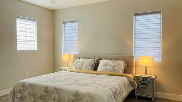 3 bedrooms, iron/ironing board, WiFi, bed sheets