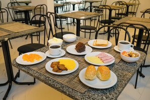 Free daily buffet breakfast - Sirius Beach Hotel (Natal)