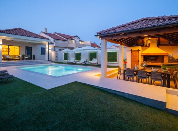 Pool - Lux Vintage House Bella Vita Biograd na Moru with Pool (Biograd na Moru)