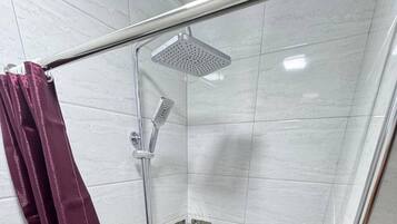 Basic-værelse | Badeværelse