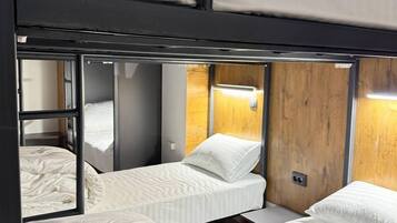 Basic Room | Free WiFi