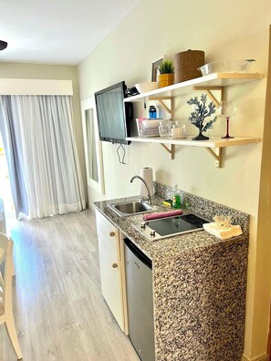 Private kitchen - Suite with Pool & Waterpark View – Private Beach Access (República Dominicana)