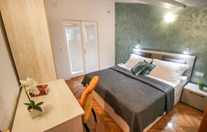 2 bedrooms, free WiFi - Lovely apartment in Stara Novalja with swimming pool (Stara Novalja)