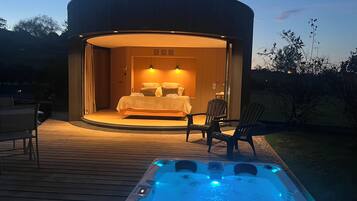 Arbetsyta för laptop och gratis wi-fi