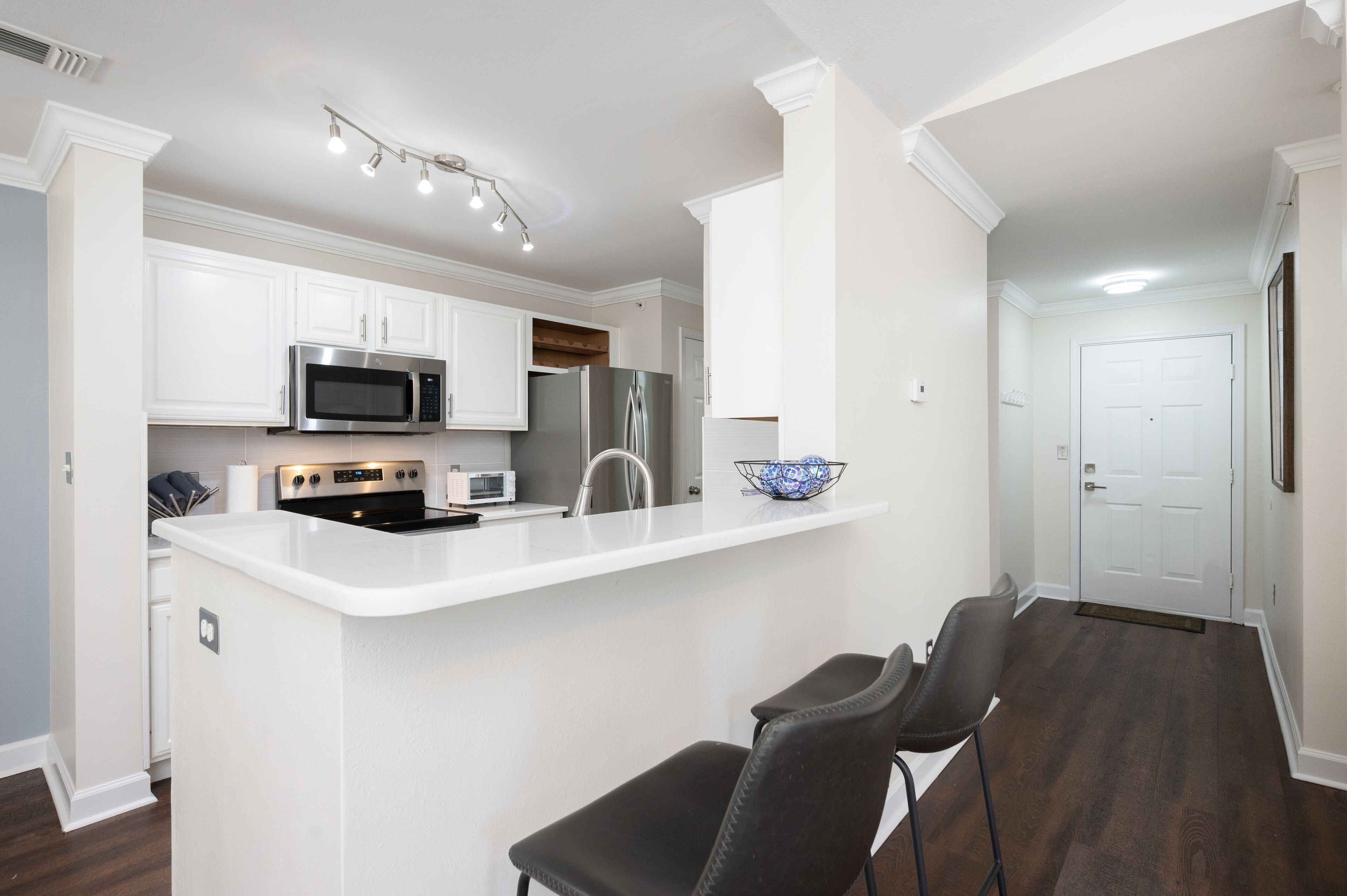 微波炉、烤箱、炉灶、洗碗机