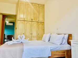 2 bedrooms, iron/ironing board, free WiFi, bed sheets - Anemeli 2 bedroom Apartment, Stoupa, 50m to beach. Stunning Sea & Mountain views (Stoupa)