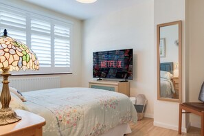 3 quartos, escrivaninha, ferros/tábuas de passar roupa, Wi-Fi