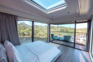 Sábanas de algodón egipcio, ropa de cama de alta calidad y minibar 