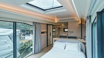 Design Double Room | Free WiFi