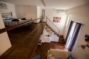 Iron/ironing board, WiFi, bed sheets - NapoliStayIn  Modern Flat in the center of Naples (Napoli)