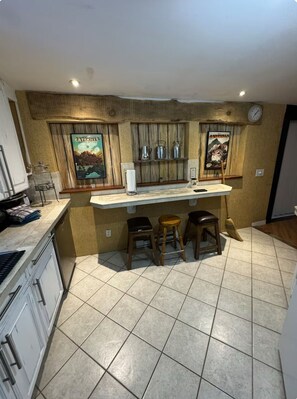 Private kitchen -  3-bedroom apartment in charming Tannersville (Tannersville)