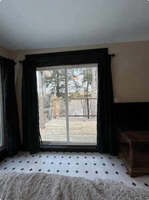 Interior -  3-bedroom apartment in charming Tannersville (Tannersville)