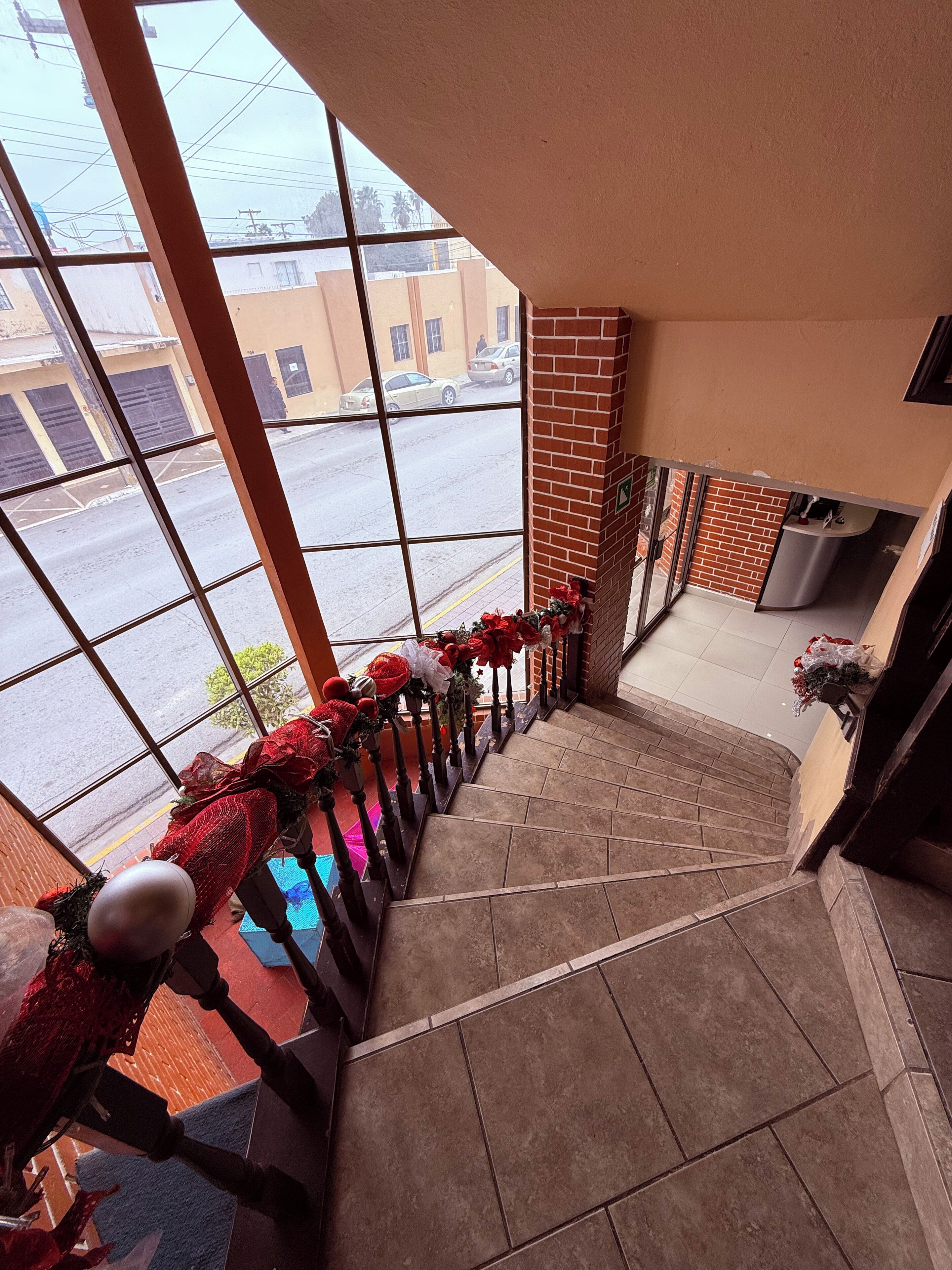 Corrimani lungo le scale