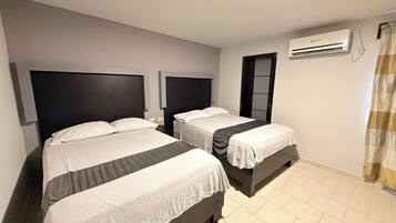 Dobbeltrom – basic, privat bad | Wi-fi (inkludert)