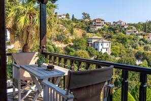 Outdoor dining - Pelion Luxury Villa Ivy (Volos)