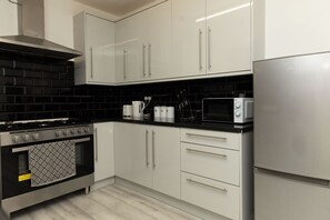 Micro-ondas, fogão, cooktop