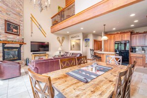 Dining - Luxury Elkpoint 3-True Ski-In/Out Pet Allowed Villa (Durango)