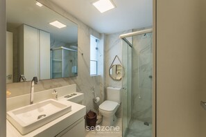 Basic Apartment | Bathroom - Your Stay With Comfort and Premium Location 550m From Barra Beach Eais (Salvador)