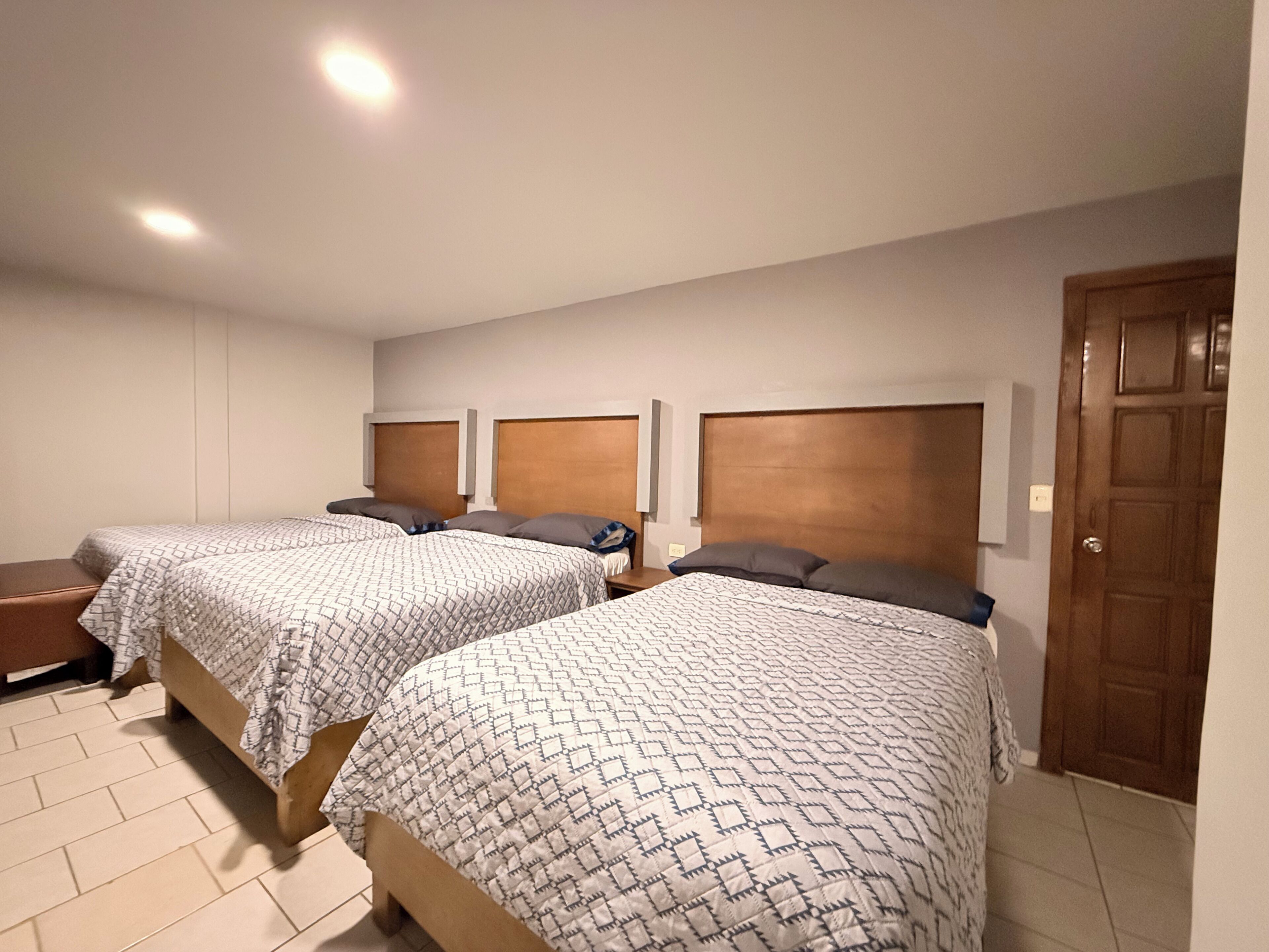 Basic Triple Room | Free WiFi