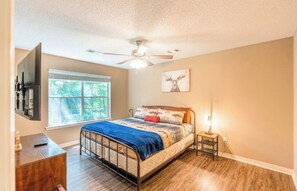 4 chambres, fer et planche à repasser, Wi-Fi, draps fournis