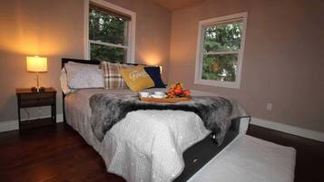 Fer et planche à repasser, lit parapluie, Wi-Fi, draps fournis