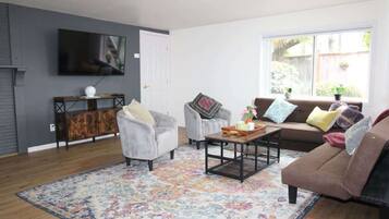 TV, fireplace, offices