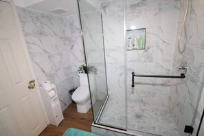 Shower, hair dryer - Studio Mercer Island Lakeview home (Mercer Island)