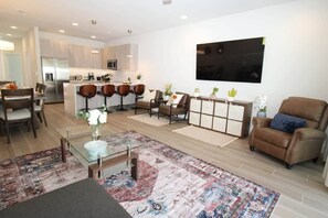 TV, offices - Luxury Disney Private Nature trees in every -de (Clermont)