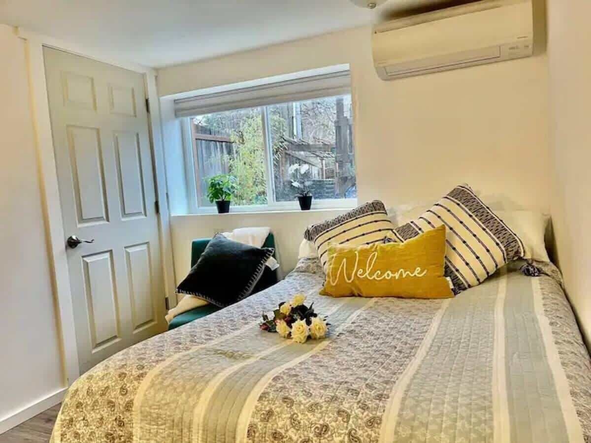 Strykejern/-brett, reiseseng for barn, wi-fi og sengetøy