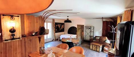 Strykejern/-brett, wi-fi og sengetøy