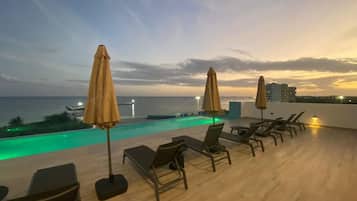 Alberca al aire libre