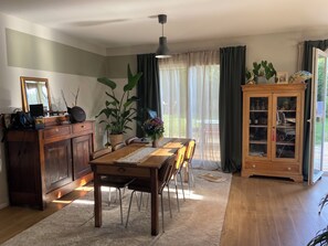 تناول الطعام