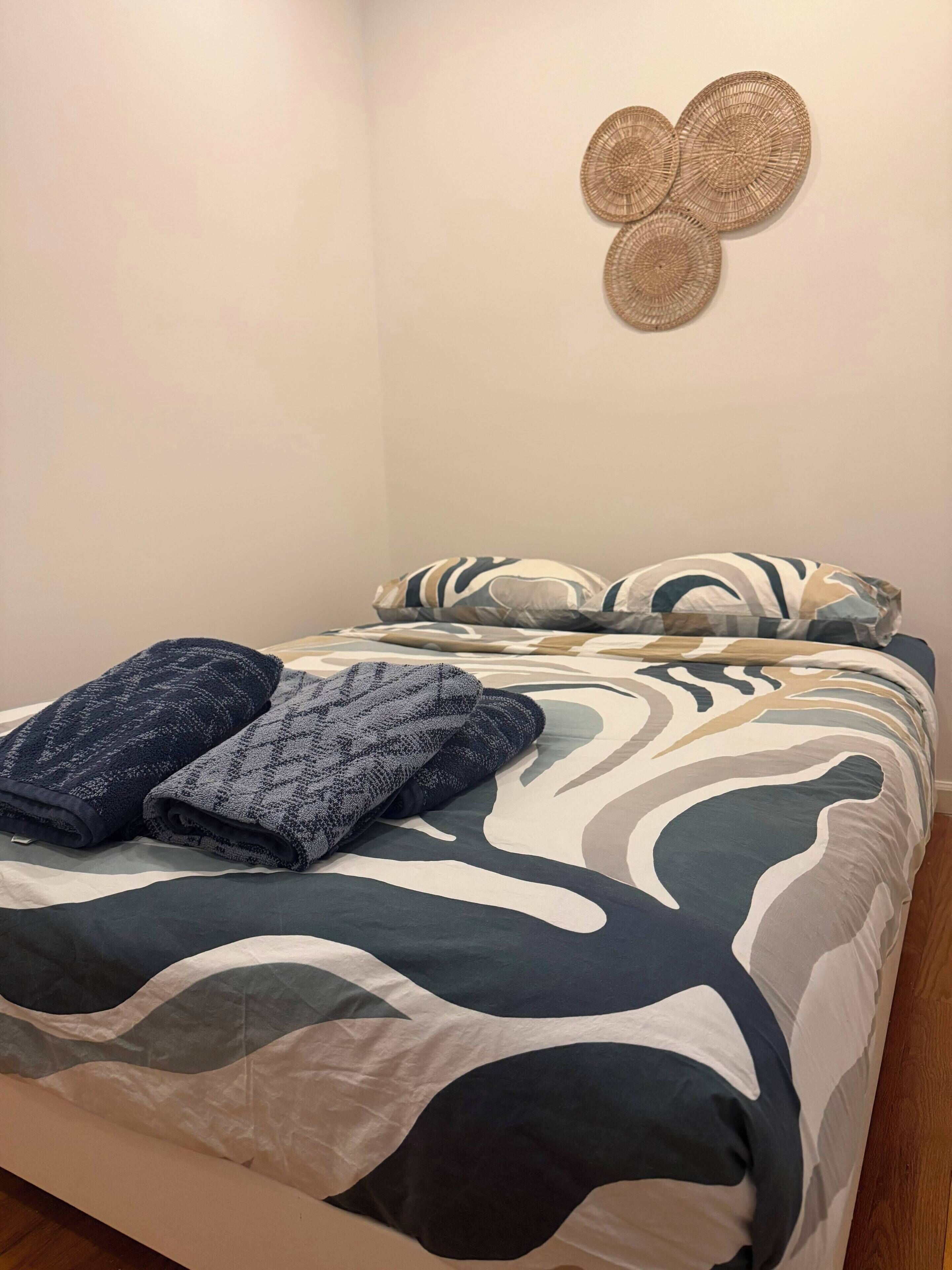 3 bedrooms, iron/ironing board, travel crib, WiFi