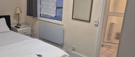 Internet, bed sheets