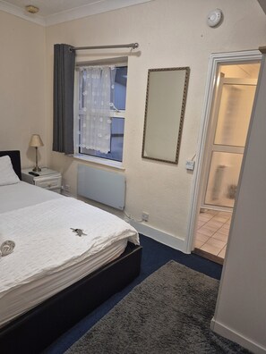 Accès Internet, draps fournis