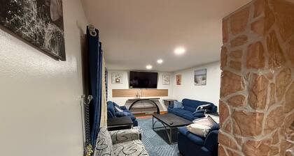 Spacious 4-bedroom house in pleasant Buffalo with AC