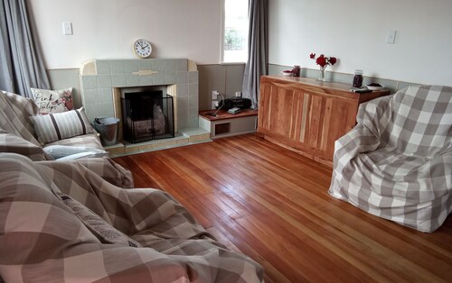 Perfect 2-bedroom bed & breakfast in fabulous Masterton location