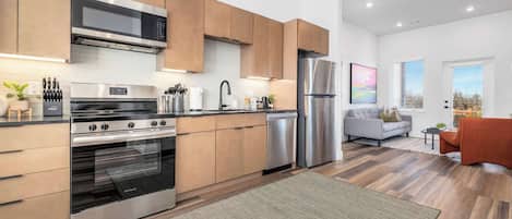 Fridge, microwave, dishwasher, coffee/tea maker