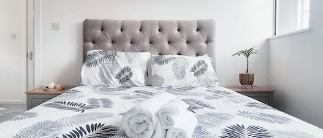 Apartment | Verdunkelungsvorhänge, Bügeleisen/Bügelbrett, kostenloses WLAN