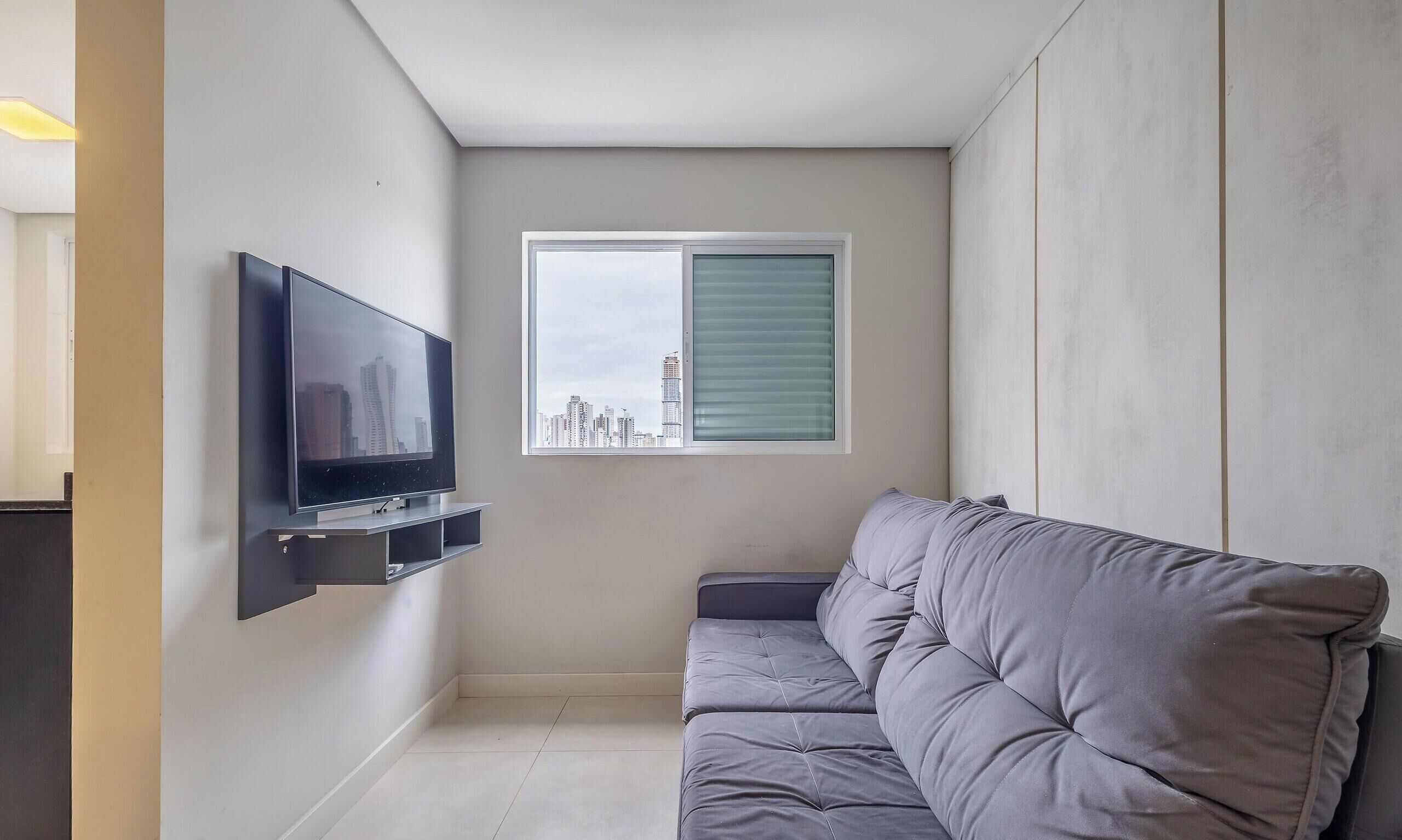 Basic Apartment | Living area