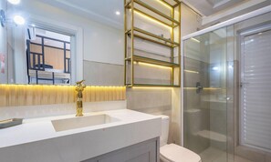 Perushuoneisto | Kylpyhuone