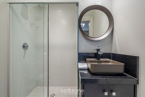 Apartamento básico | Banheiro