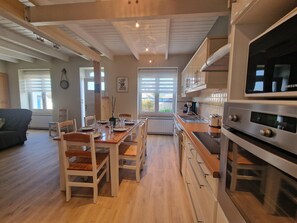 House | Dining - Charming House in the Heart of the Village (Plougasnou)