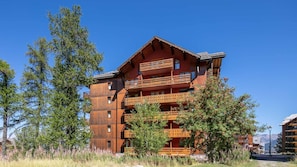 Exterior - Duplex in Risoul for Seven (Risoul)