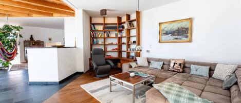 Chalet | Living area