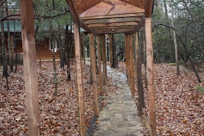 Property grounds - Log Cabin In The Woods 2 Bed, 2.5 Bath on 5 Acres (Sadler)