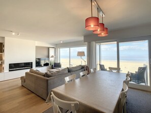 Apartment | Dining - Apartment in Knokke-heist for Family (Knokke-Heist)
