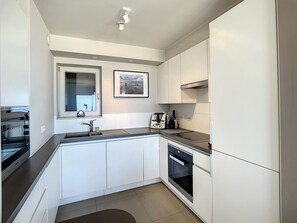 Apartment | Private kitchen - Apartment in Knokke-heist for Family (Knokke-Heist)