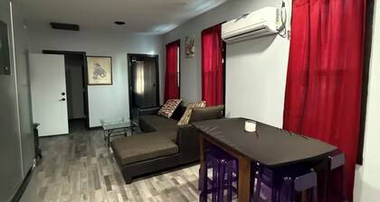 Quaint 2-bedroom apartment in charming city of Troy