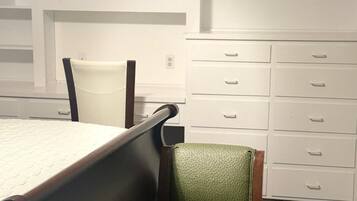 Habitación superior, vistas a la ciudad | Interior